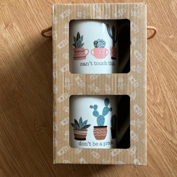 Coffee mug set by  10 Strawberry street ceramic gardener cactus - Picture 2 of 5